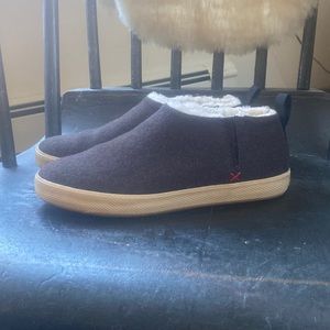 XtraTuf hard sole slipper/sneaker